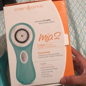 Mia 2 - Clarisonic!